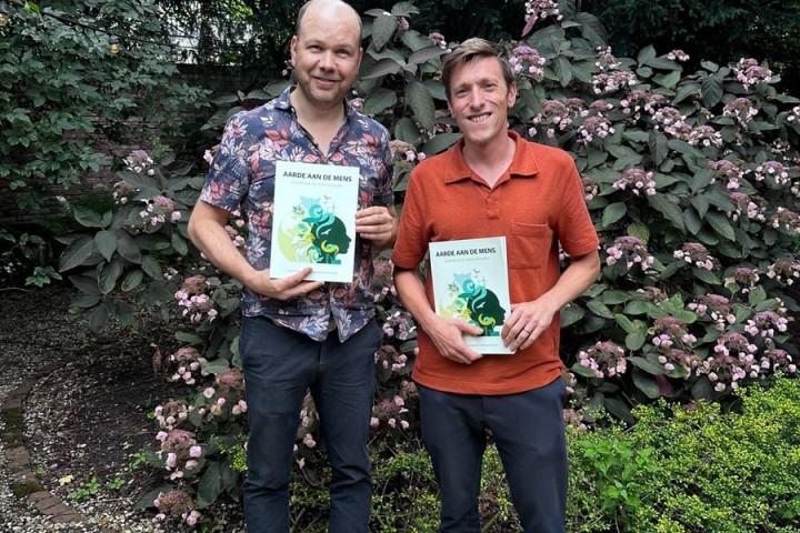 Auteurs met Aarde aan de mens